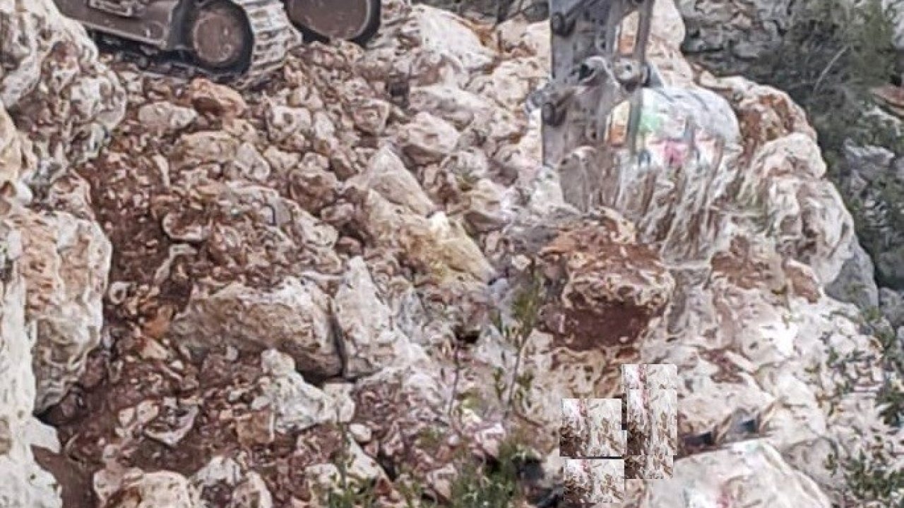 Duvar yıkıldı, altında kalan genç hayatını kaybetti