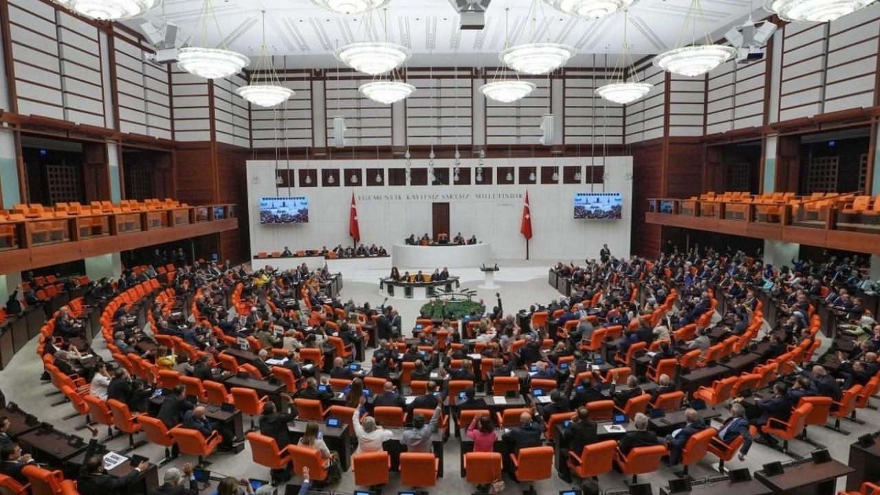 En düşük emekli maaşı TBMM'de