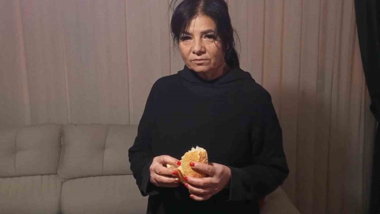 Fırından alınan ekmeğin içinden vida çıktı