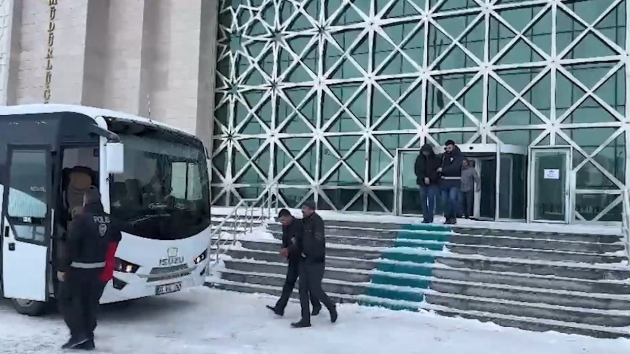 Fuhuş operasyonu: 20 gözaltı, fuhuşa sürüklenen 21 kadın kurtarıldı