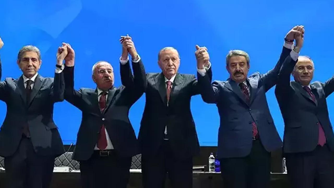 Hangi belediyeler AK Parti'ye geçti?