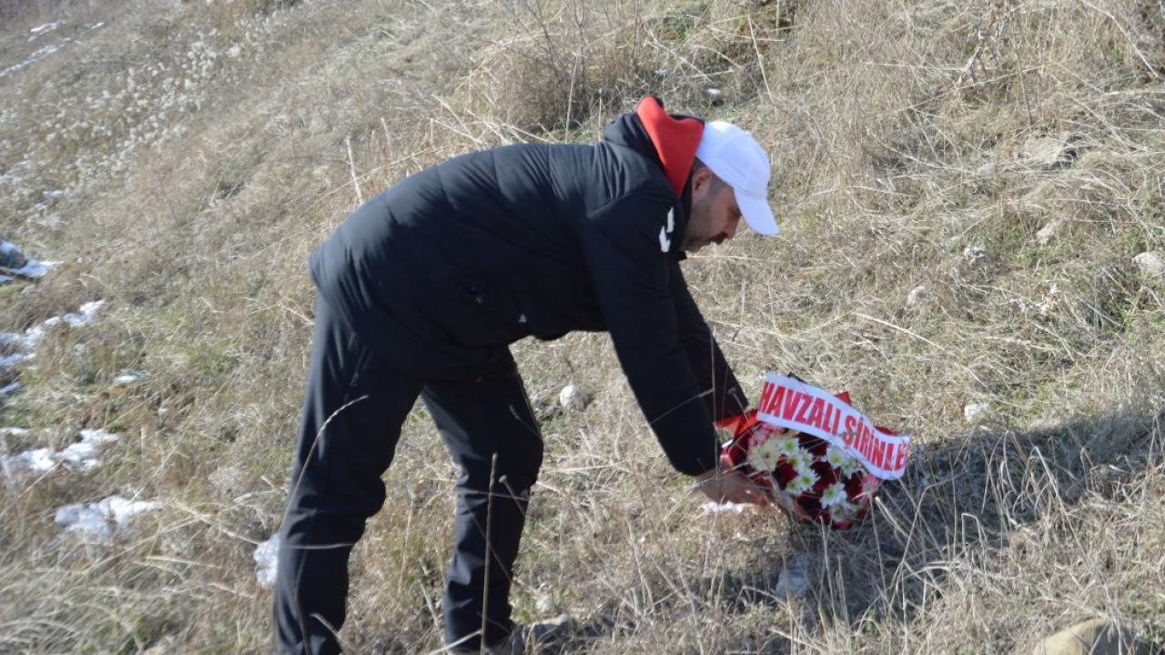 Havzalı taraftar Emre Aysan, Samsunspor'un Havza'da kaza yaptığı yerde 27 yıldır ziyaret ediyor