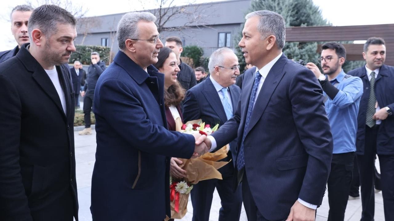 İçişleri Bakanı Yerlikaya Samsun'un kalbi İlkadım'da