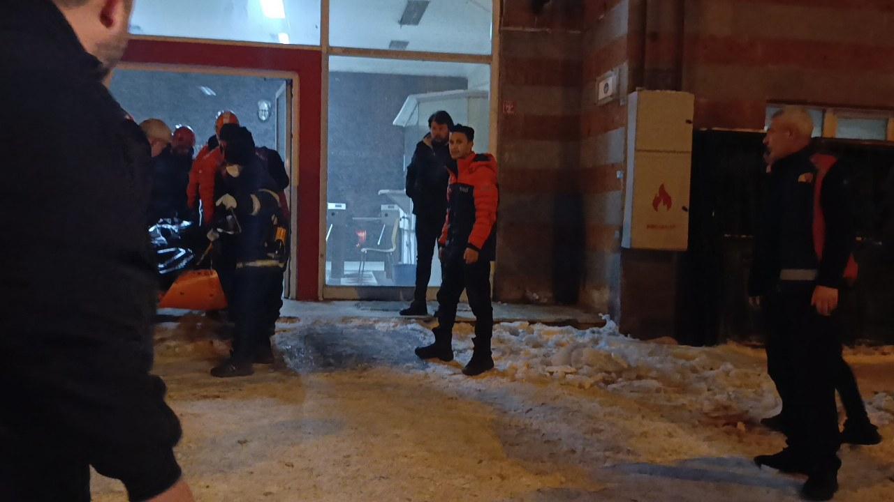 İmzaya geldi! Cenazesi çıktı: Denetimli Serbestlik Müdürlüğü binasında asansör boşluğuna düşerek öldü