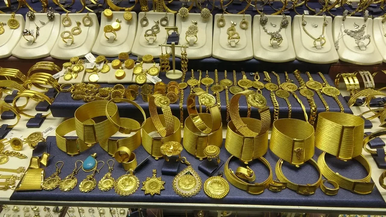 İslam Memiş'ten flaş açıklama! Gram altında 8000 TL zirvesi tarih verdi