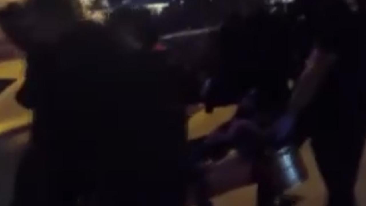 İstanbul'da kadınlar arasında dehşet veren kavga! Cam parçasıyla yaraladı