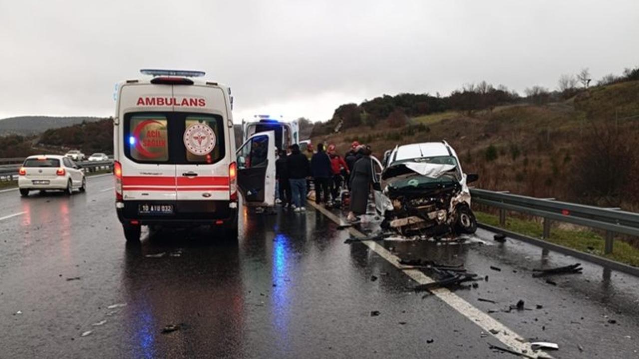 İzmir-İstanbul Otoyolu'nda 12 araç birbirine girdi! 1 ölü, 10 yaralı