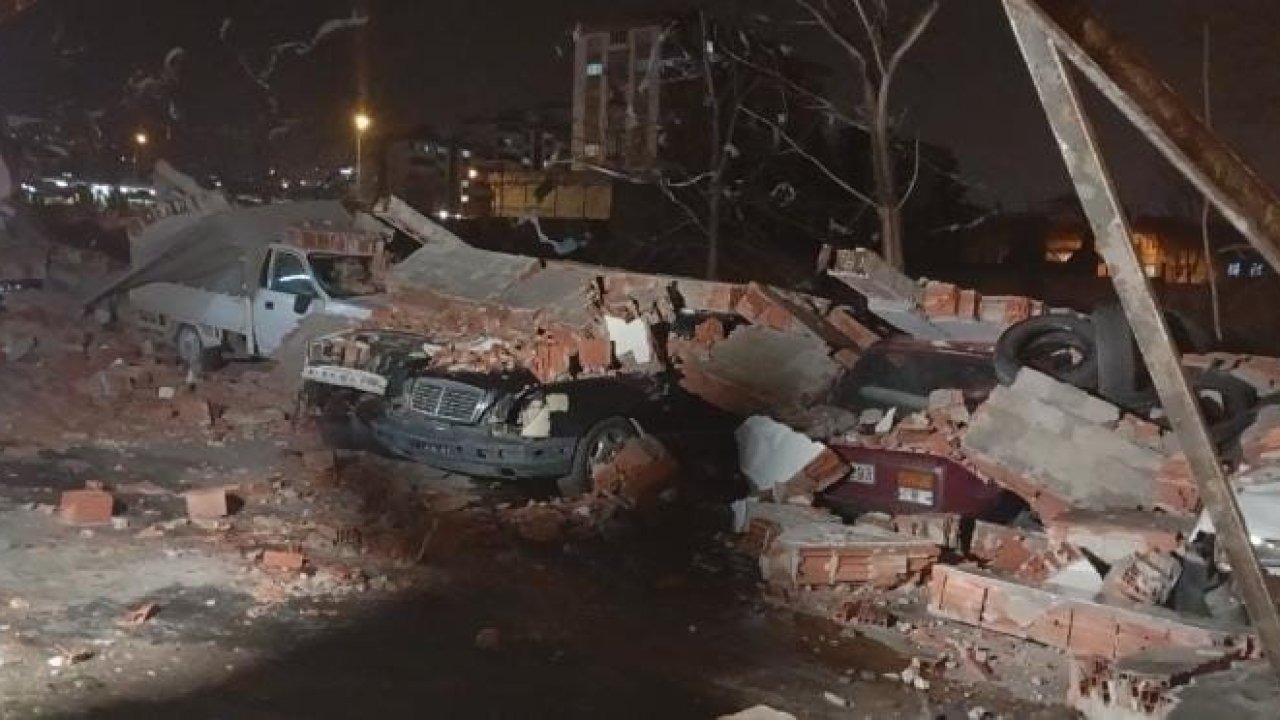 Lodos duvarı devirdi, altında kalan 10 araç hasar gördü