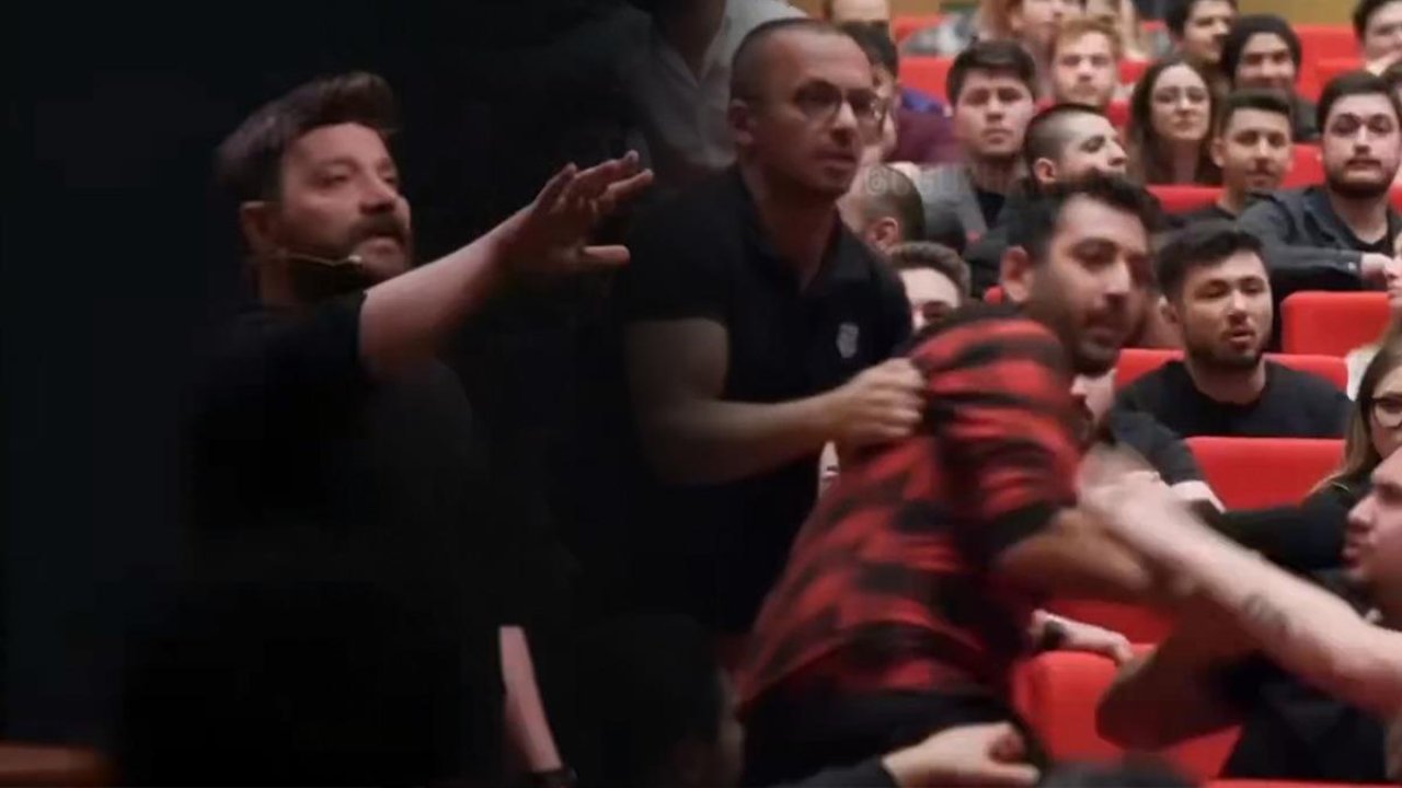 Oğuzhan Uğur'un programında kavga çıktı! Tüm salon ayaklandı