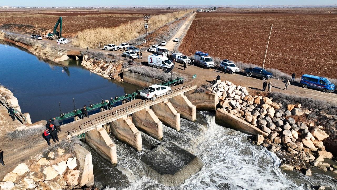 Otomobiliyle sulama kanalına uçan şahıs 13 gündür aranıyor