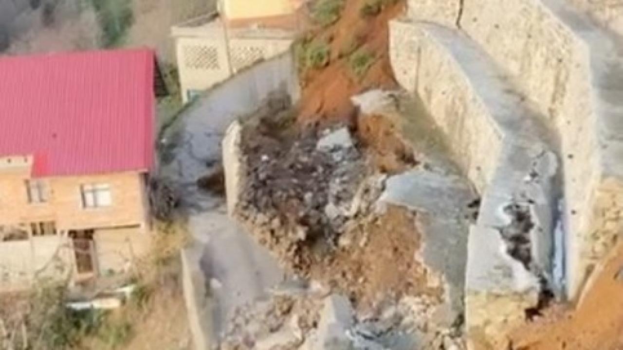 Rize’de korkutan heyelan!