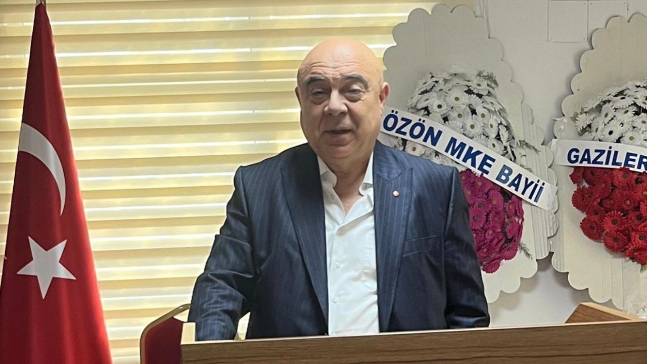 Samsun Bakkallar ve Her Çeşit Bayiler Esnaf Odası'nda başkanlığa Turan Özön seçildi