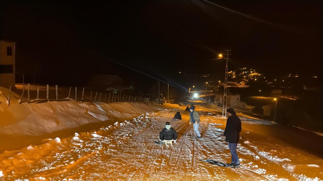 Samsun'da Kızlan Yaylası'nda kar keyfi