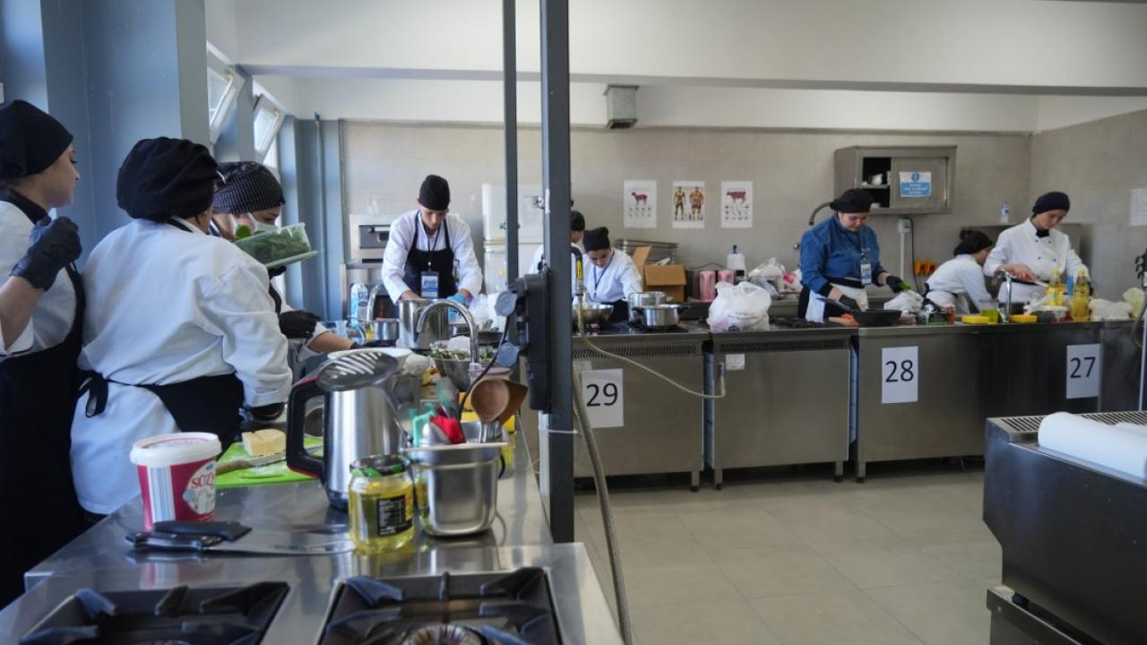 Samsun'da liseli şefler kıyasıya yarıştı!