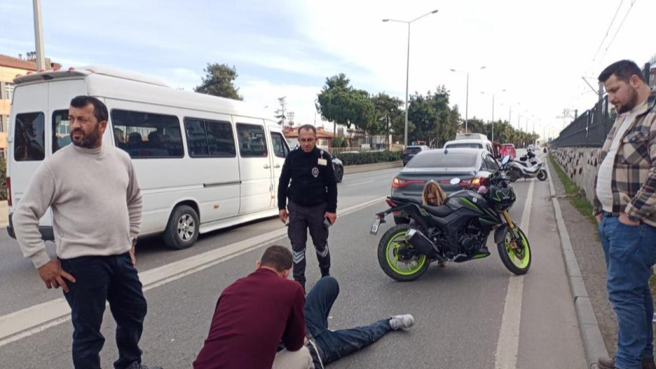 Samsun'da motokurye duvara çarptı