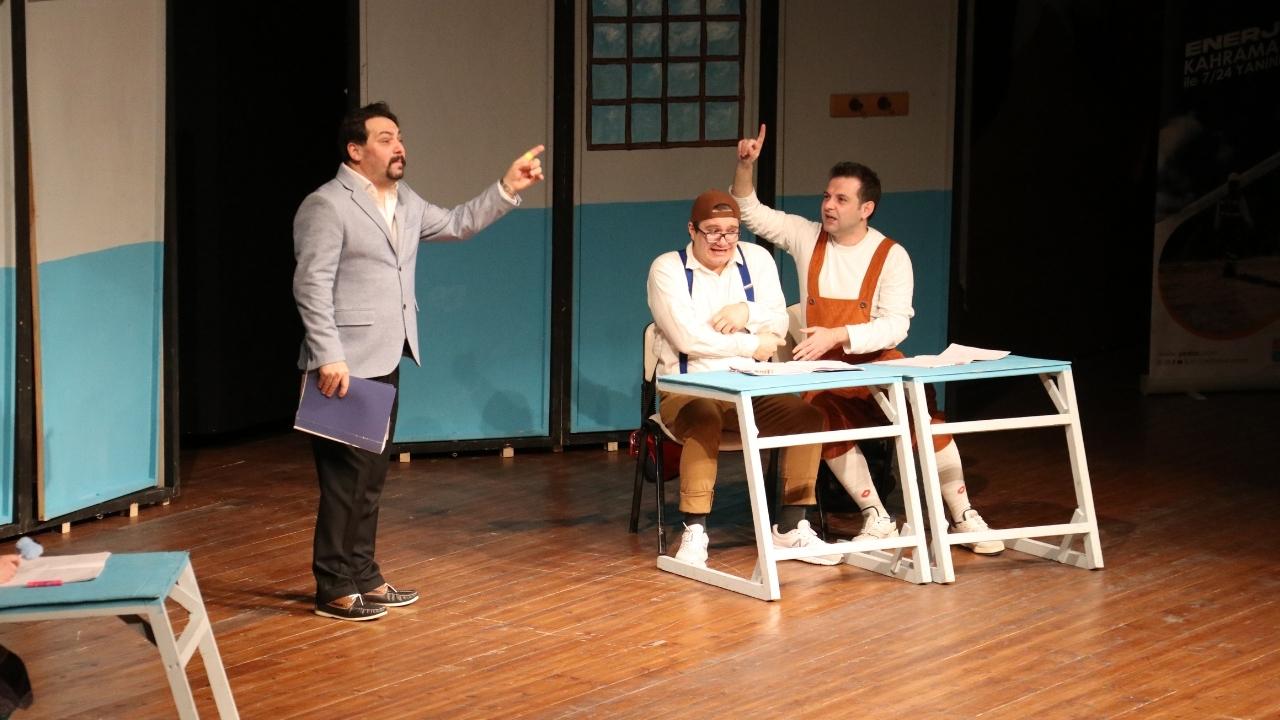Samsun'da tiyatroyla enerji tasarrufu bilinci kazandırılıyor