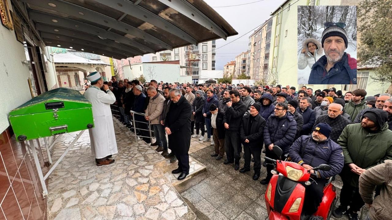 Samsun'da yol kenarında beklerken ölen kazazede toprağa verildi