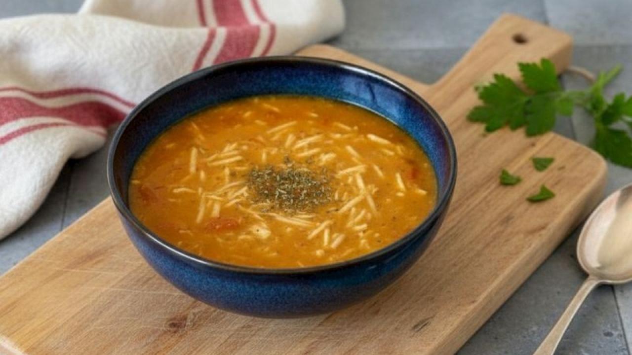 Şehriyeli aşçıbaşı çorbası tarifi