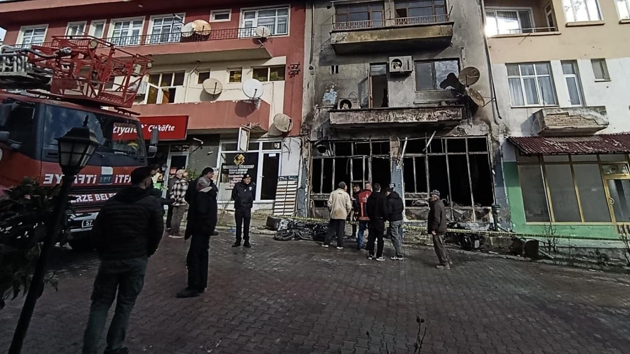 Sinop'ta patlamada ağır yaralanan şahıs Samsun'a getirildi