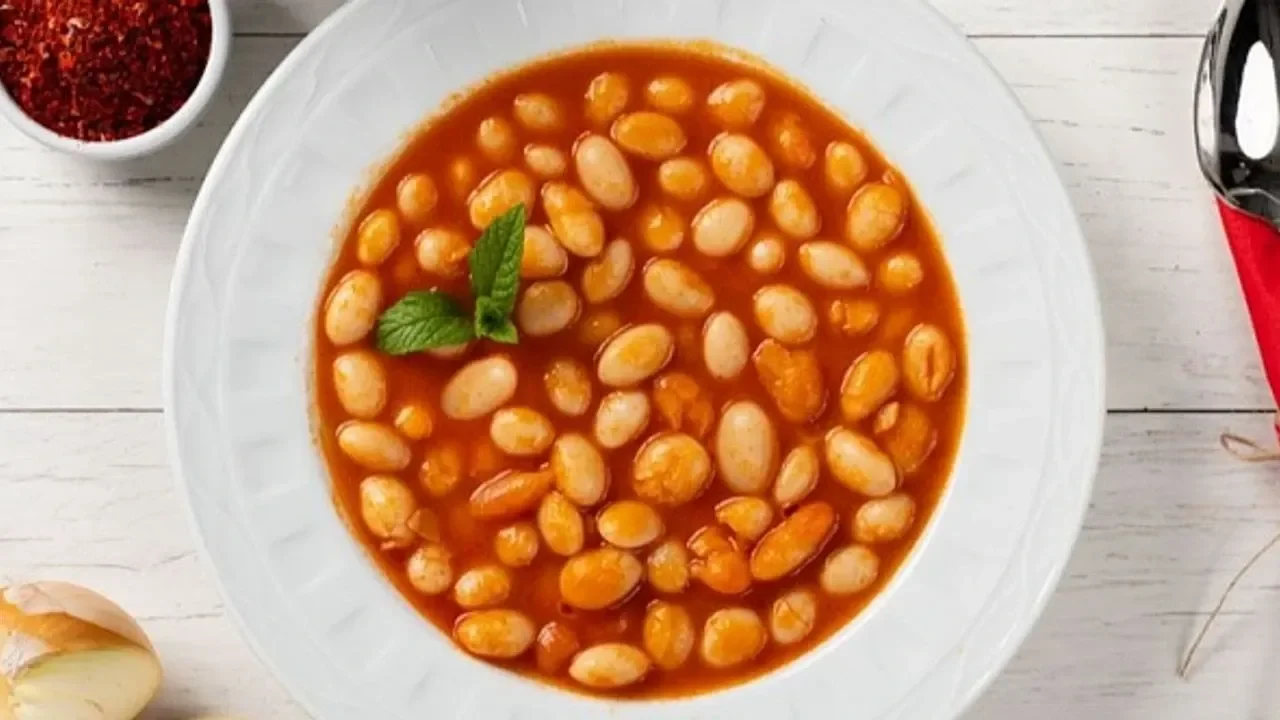 Sofraların vazgeçilmezi kuru fasulye tarifi