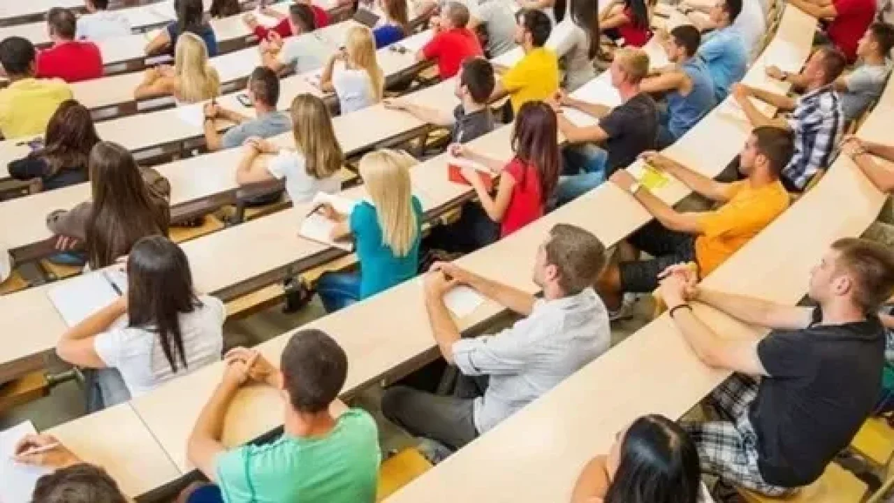 Üniversite yaz tatili 1 aya mı düşecek?