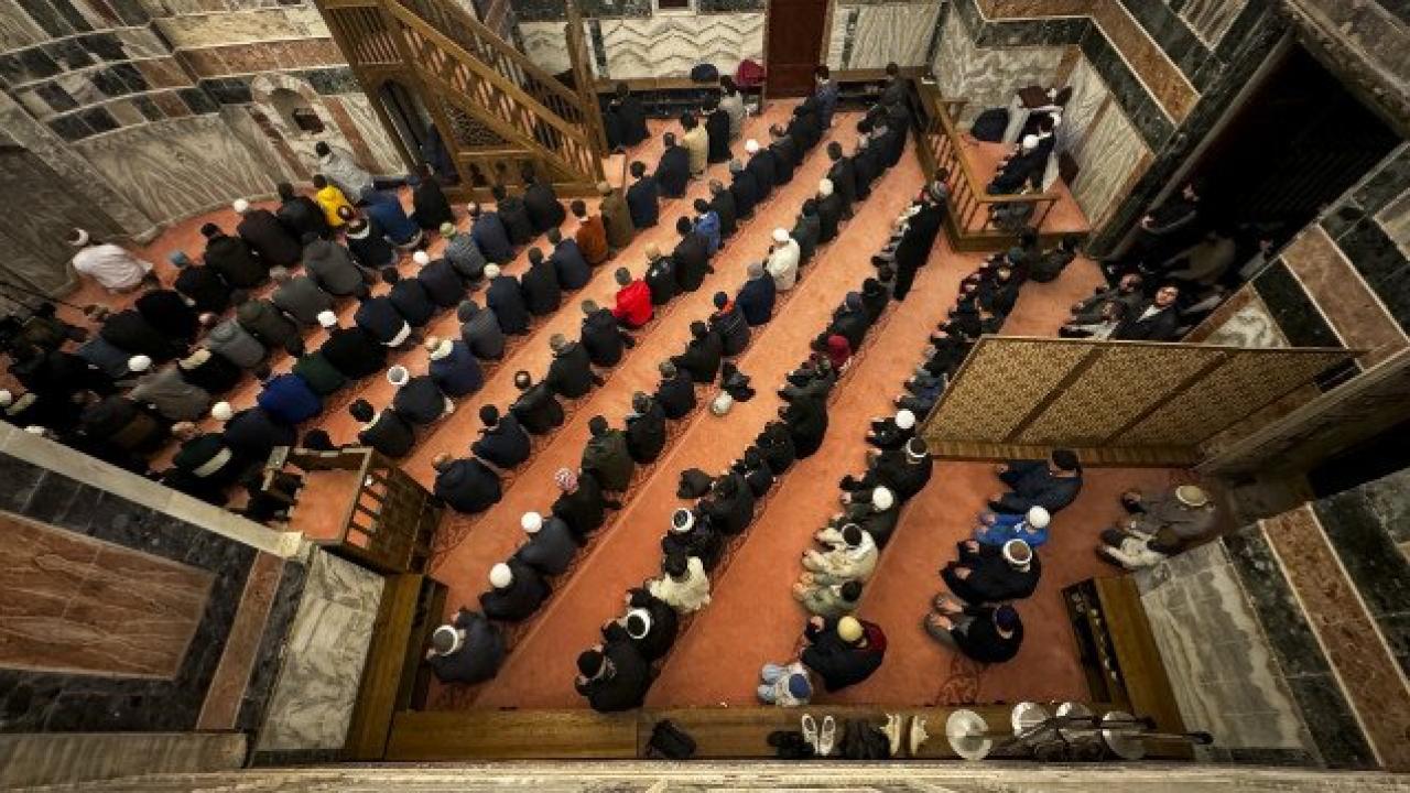 Yatsı ezanı kaçta okunuyor?