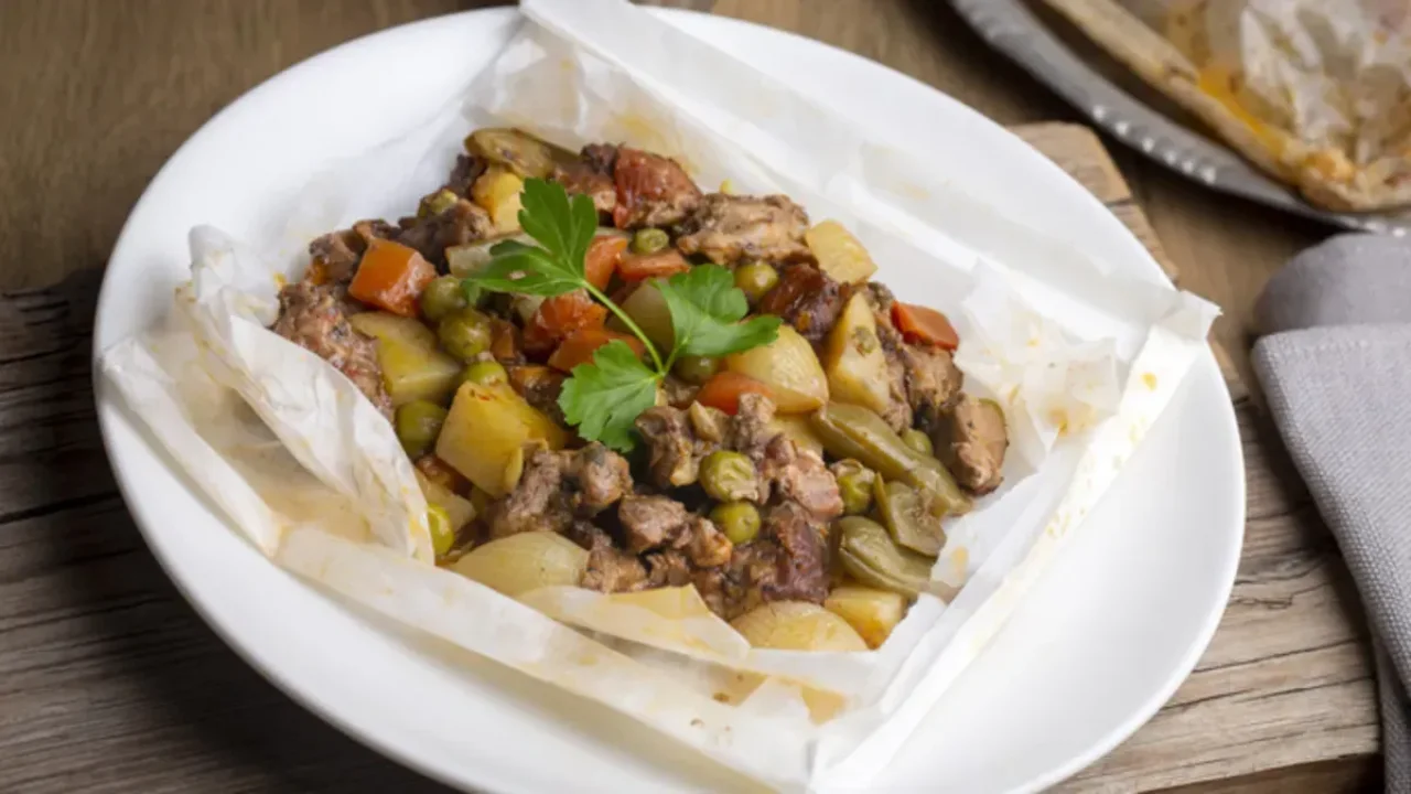 10. gün iftar menüsü: Sebzeli kağıt kebabı tarifi