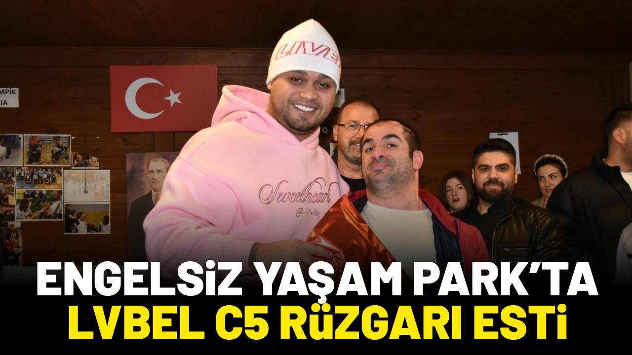 Atakum Belediyesi Engelsiz Yaşam Park öğrencilerine Lvbel C5 sürprizi