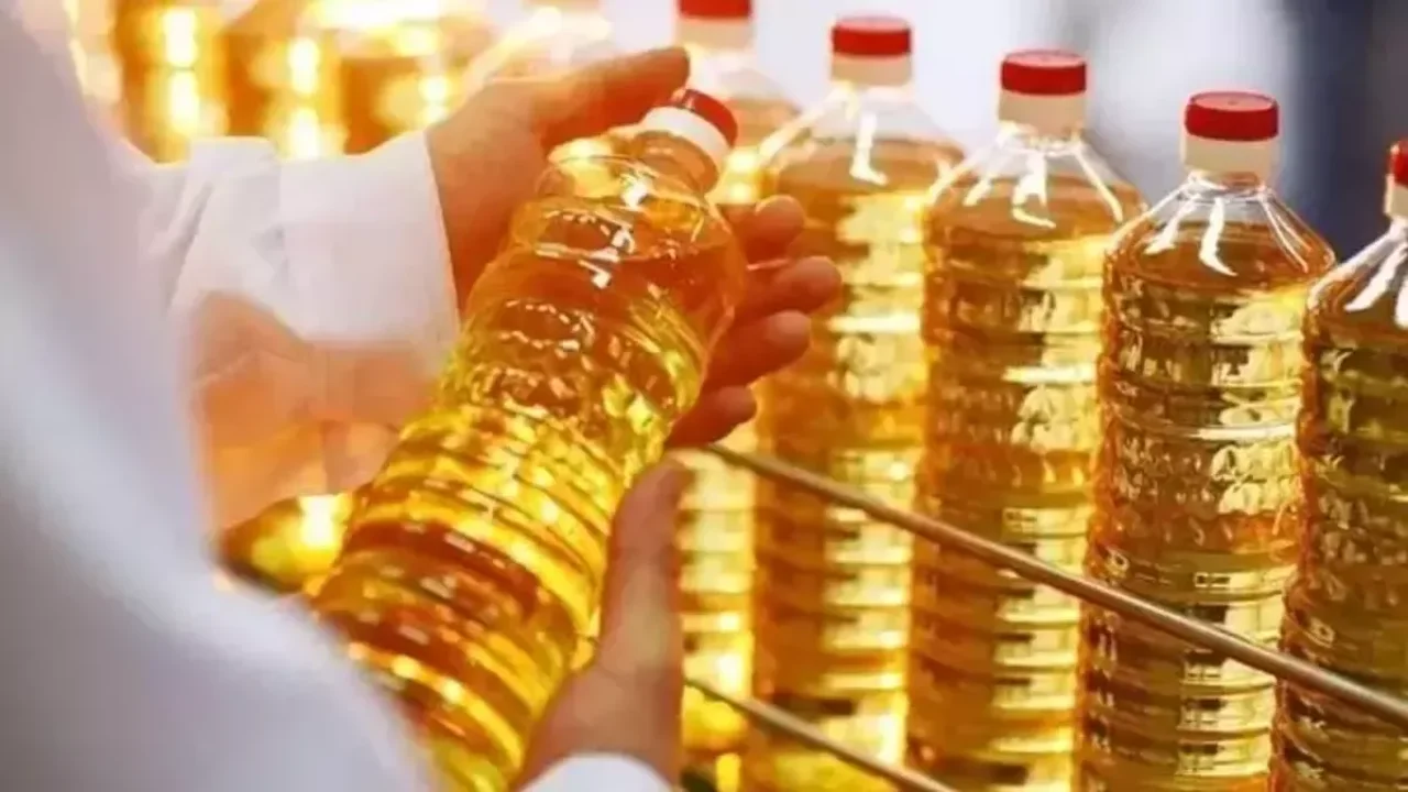 Bim'de 5 litre ayçiçek yağı 379 TL'ye satılacak
