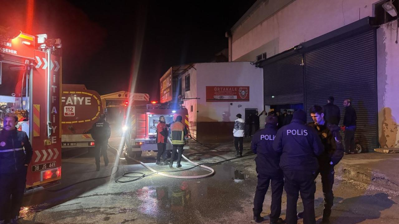 Et işleme tesisinde korkutan yangın!