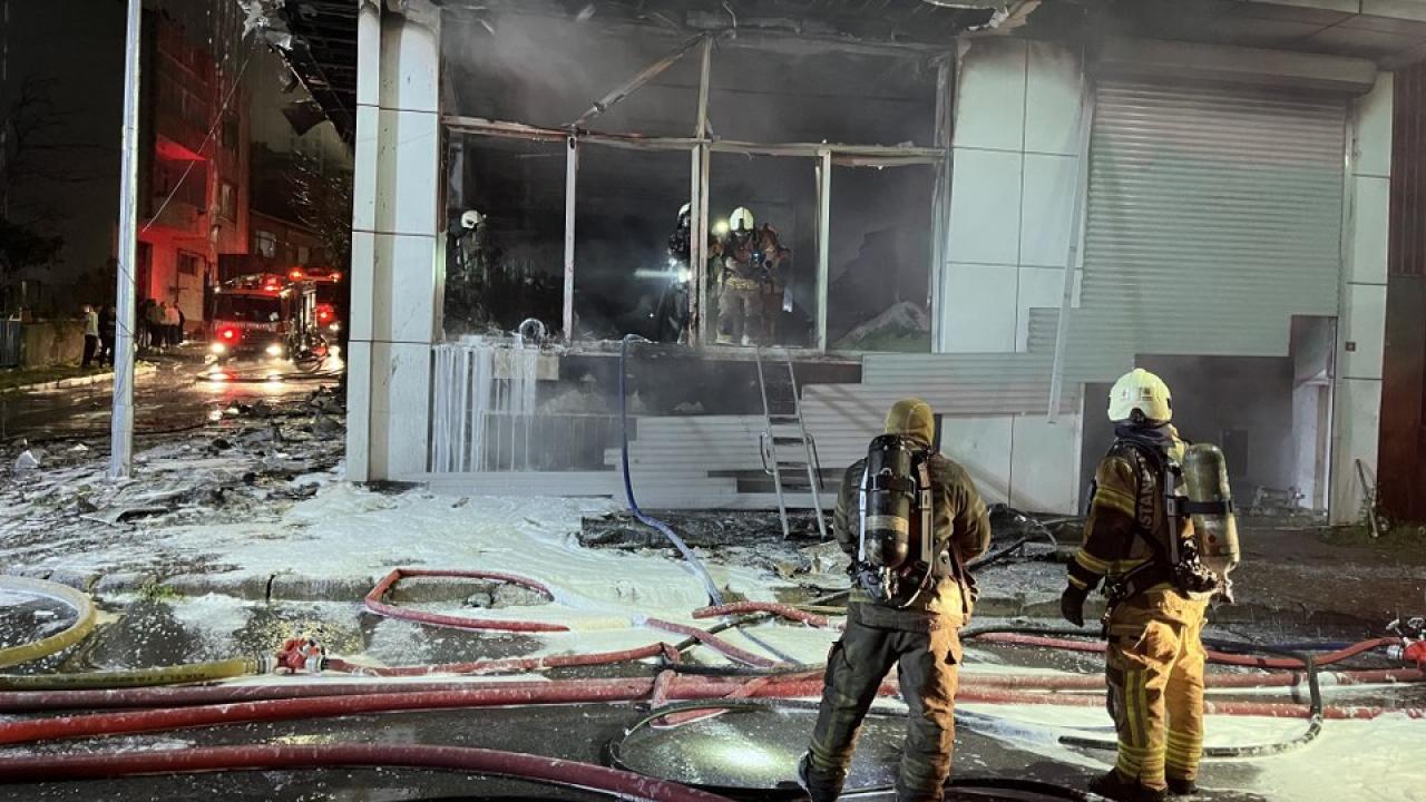 İstanbul'da tekstil fabrikasında yangın