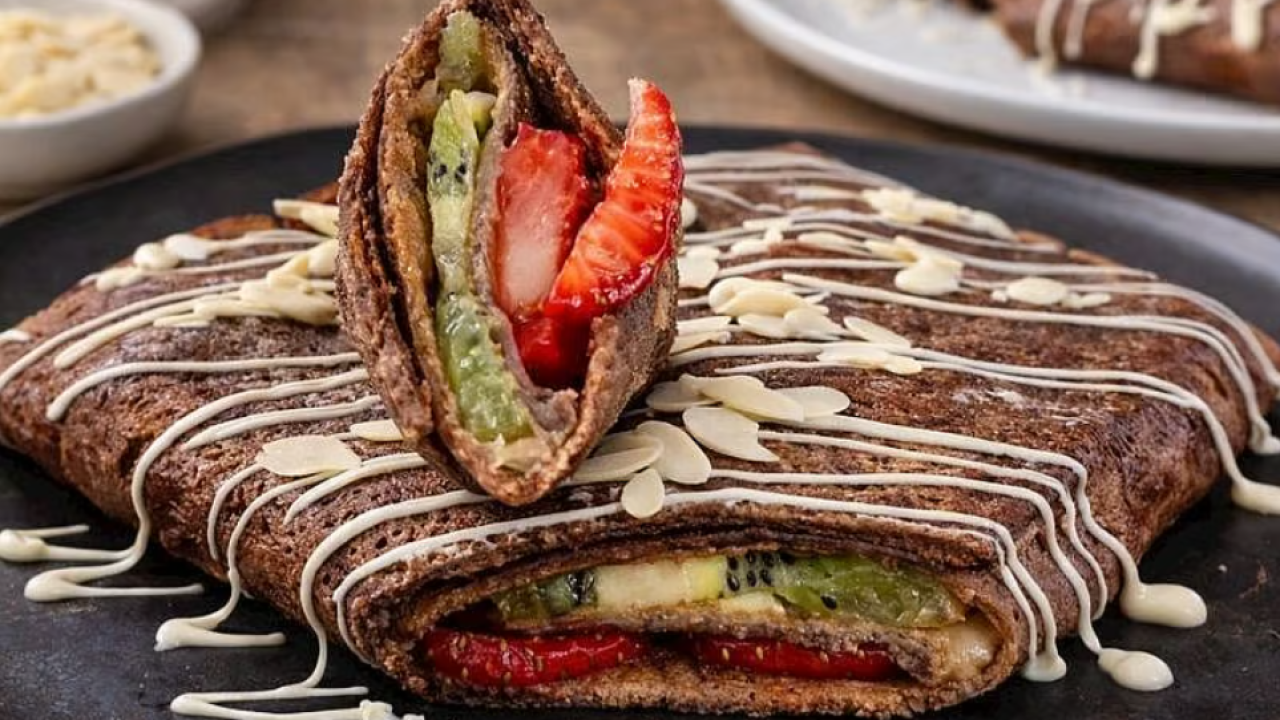 Kahvaltıya tatlı dokunuş ebruli üçgen krep tarifi