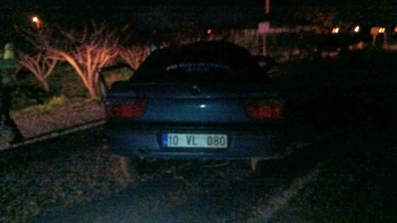 Kamyon ile otomobil çarpıştı: 1 ölü, 1 yaralı