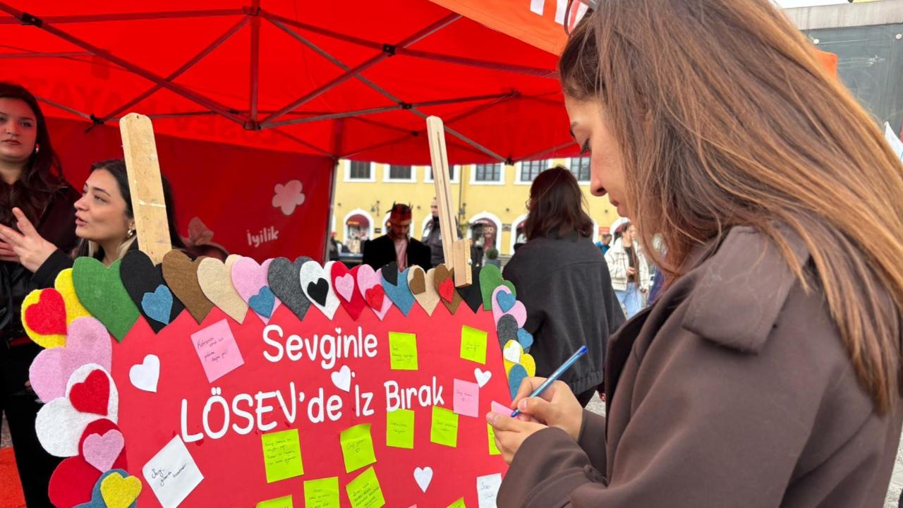 LÖSEV Samsun'dan Sevgi Günü etkinliği