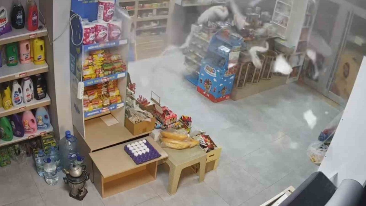 Market dolabı bomba gibi patladı