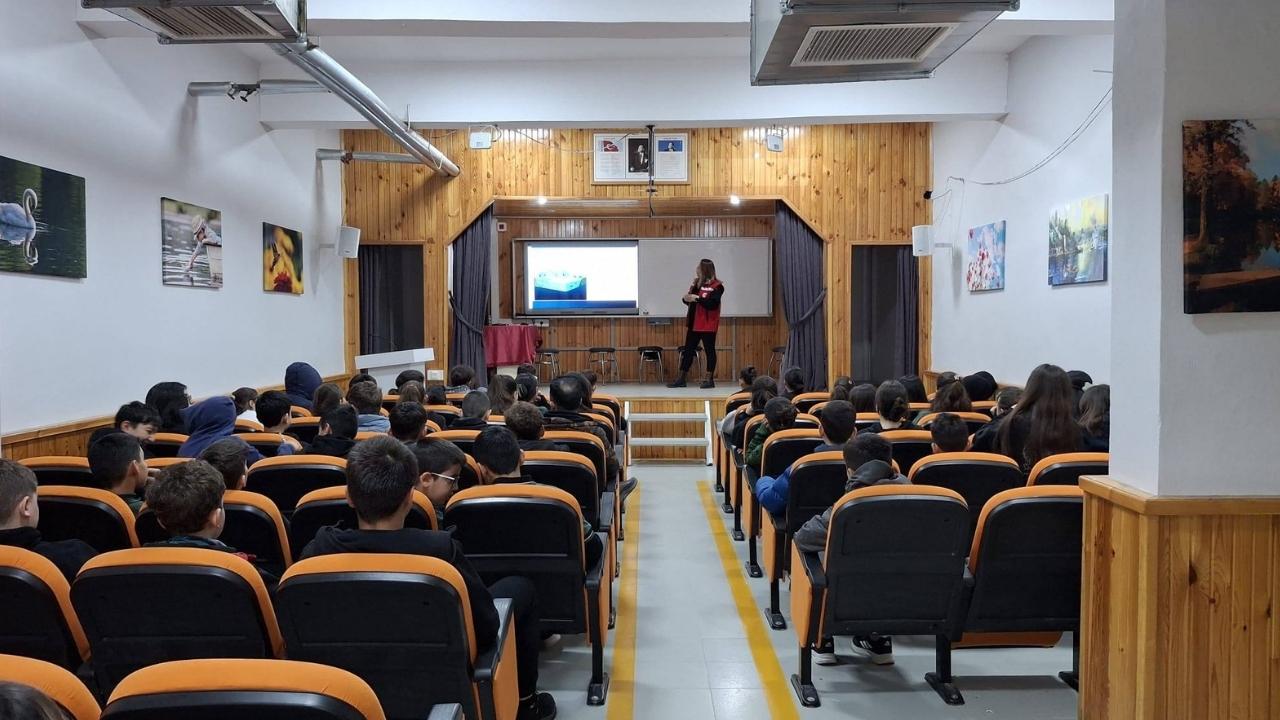 Salıpazarı'nda Kahverengi kokarca ve su verimliliği eğitimi