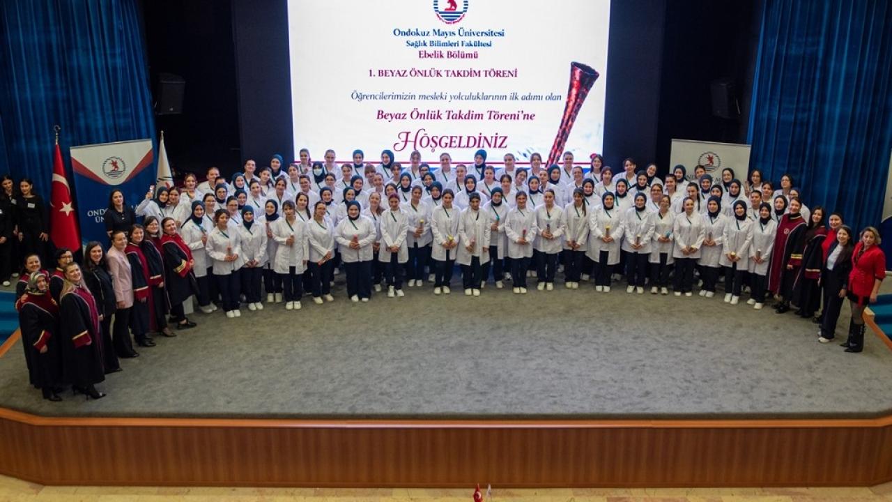 Samsun OMÜ ebelik öğrencileri beyaz önlüklerini giydi