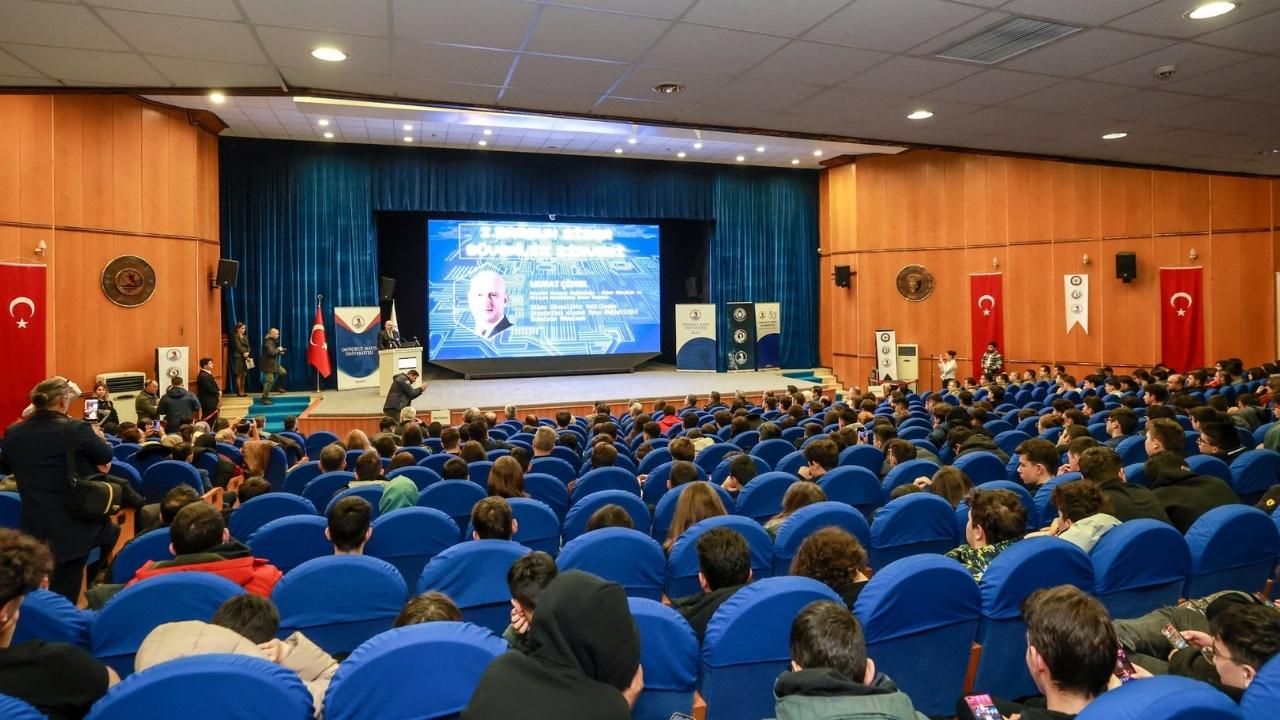 Samsun'da Siber Güvenlik Zirvesi düzenlendi