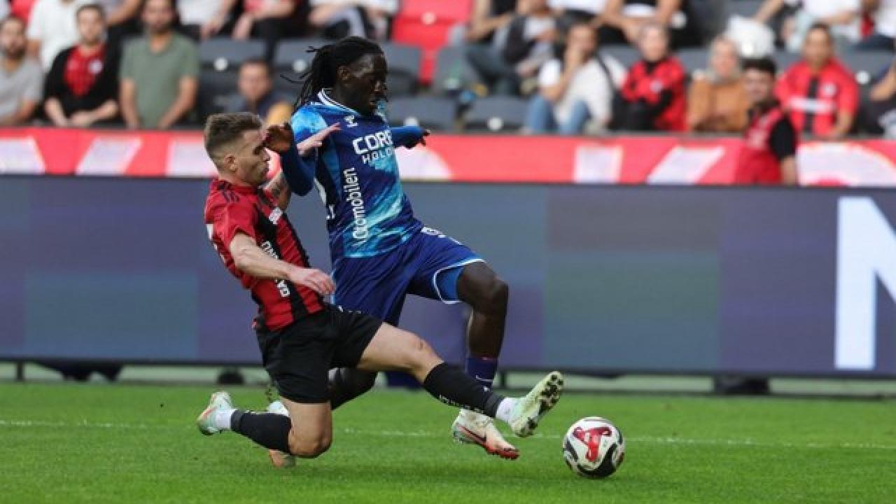 Samsunspor 1 Mart tarihinde kaç galibiyet, beraberlik ve mağlubiyet aldı?