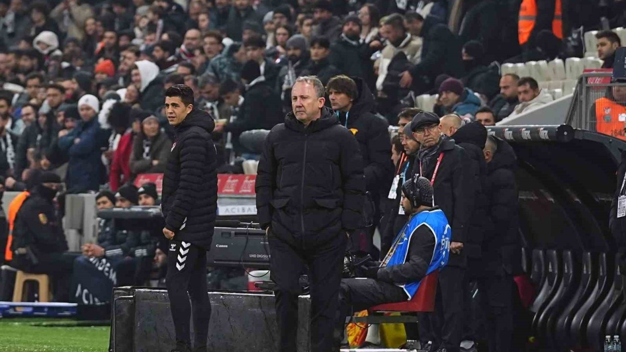 Sergen Yalçın, cezalı duruma düştü