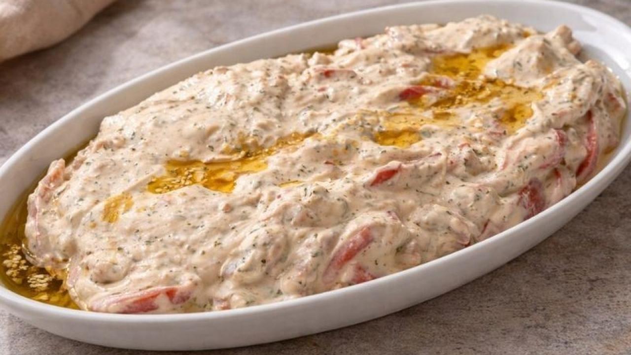 Sofralara renk katan pratik meze tarifi