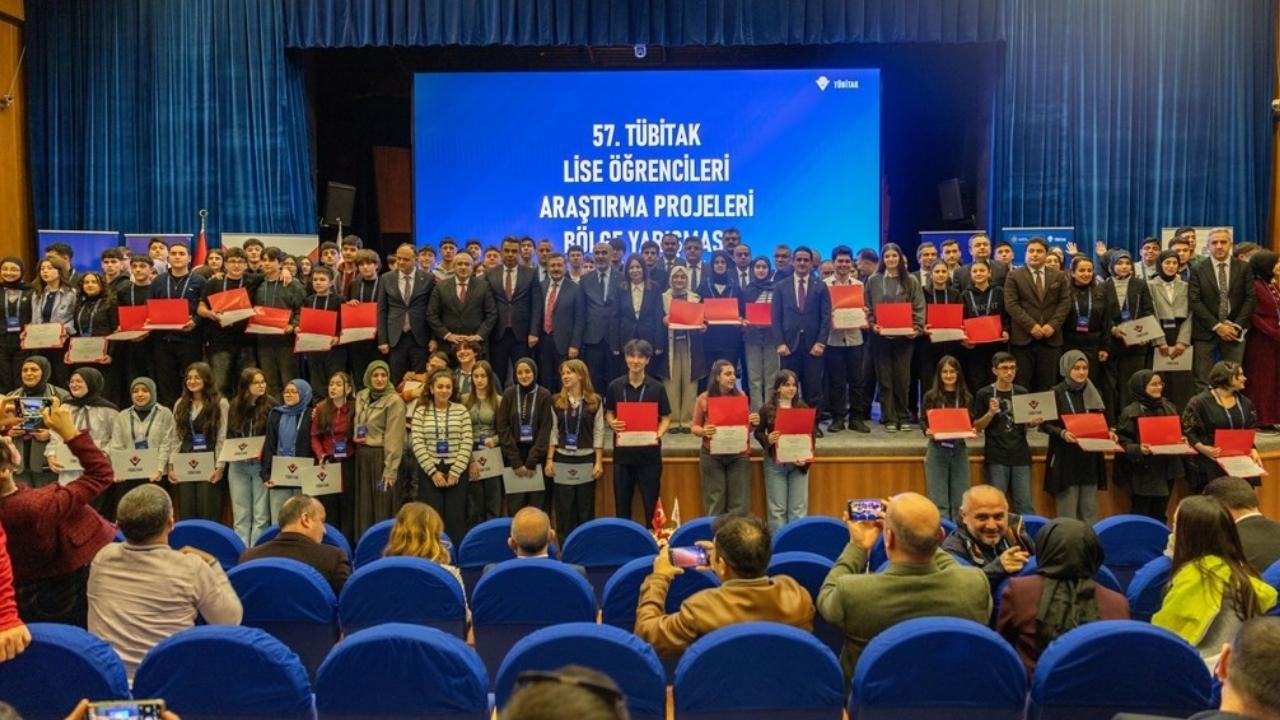 TÜBİTAK Lise Öğrencileri Araştırma Projeleri Bölge Yarışması’nda kazananlar belli oldu