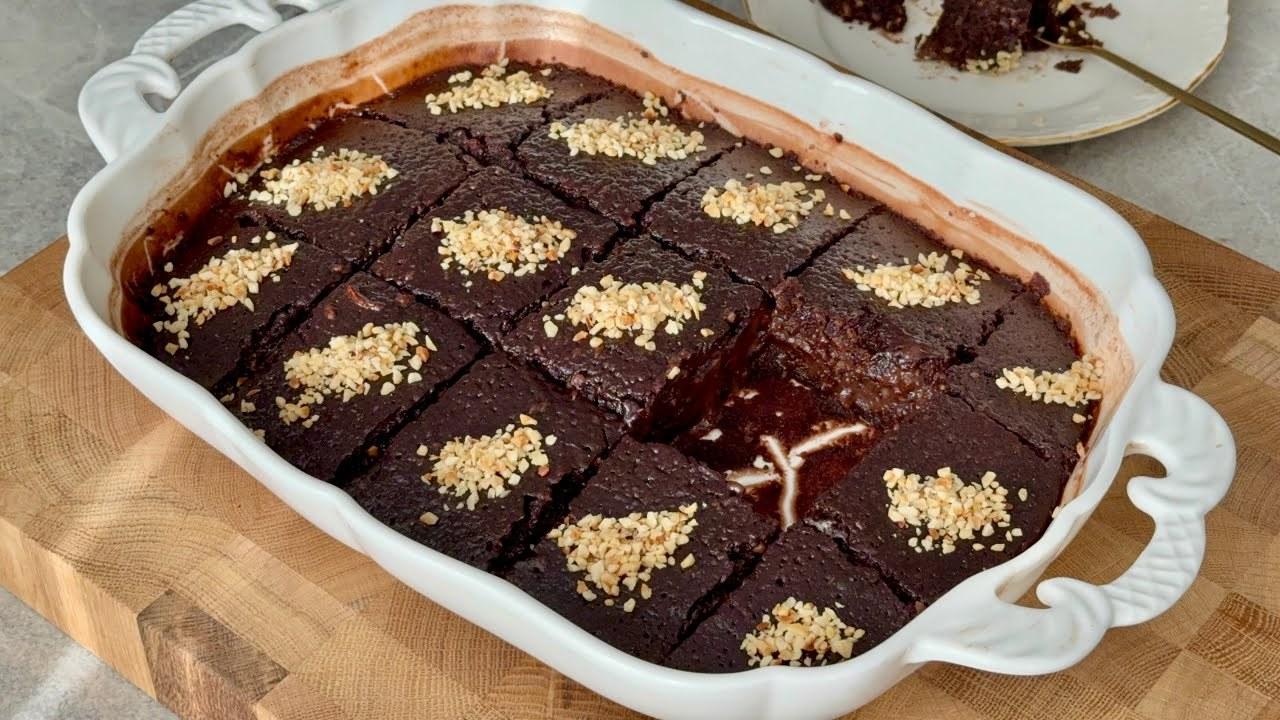 Yumuşak dokulu yumurtasız brownie kek tarifi