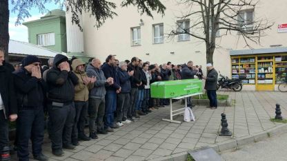 Halı sahada kalp krizi geçiren Murat Kasapoğlu son yolculuğuna uğurlandı