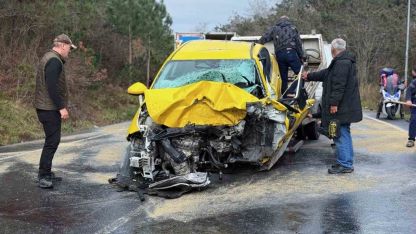 Hatalı sollama zincirleme kazaya neden oldu: 1 ölü, 4 yaralı