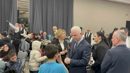 İstanbul Valisi Gül: Okula giden çocuklara 2 bin TL kantin kartı verilecek