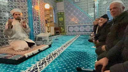 İmamın cemaate telefon tepkisi