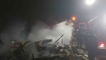 Tek katlı ev küle döndü