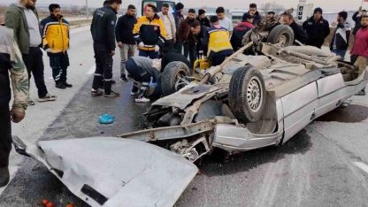 Çorum’da otomobil takla attı: 3 yaralı