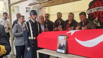 Bayram dönüşü motosikleti ile kaza yapan Uzman Çavuş son yolculuğuna uğurlandı